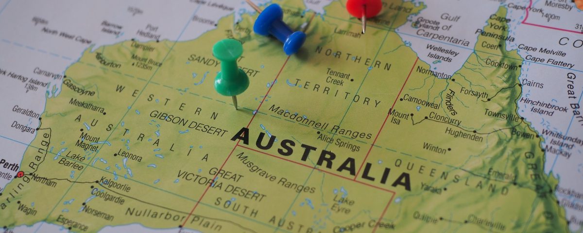 Italian property lawyer guiding Australian clients through property purchase in Italy